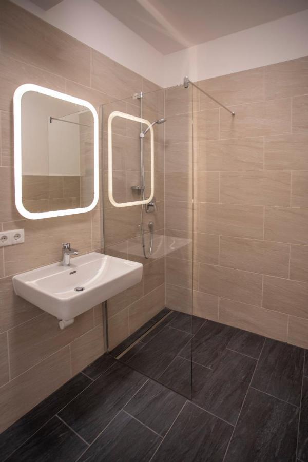 City Center Apartment For 6 Persons! Innsbruck Exterior foto